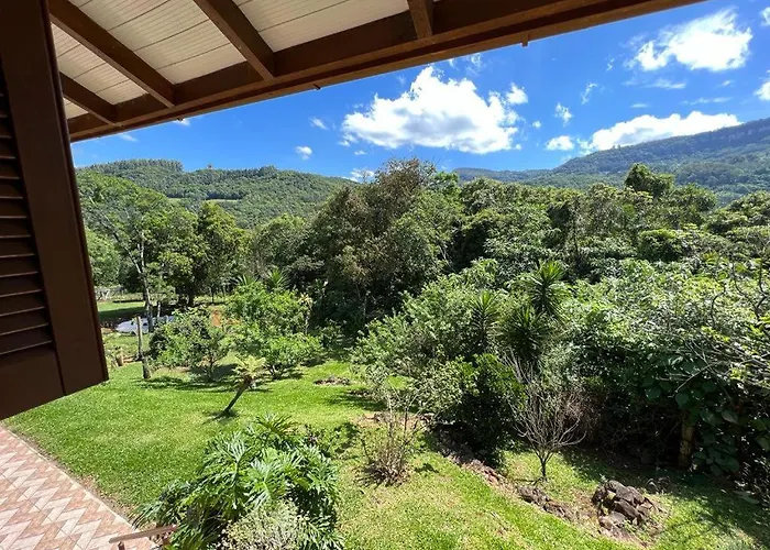 Hospedaria Farm Home